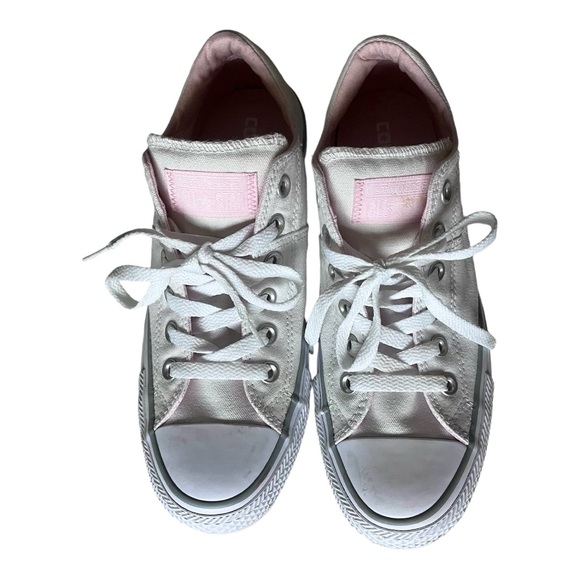 Converse Shoes - Converse Women Chuck Taylor Sneakers